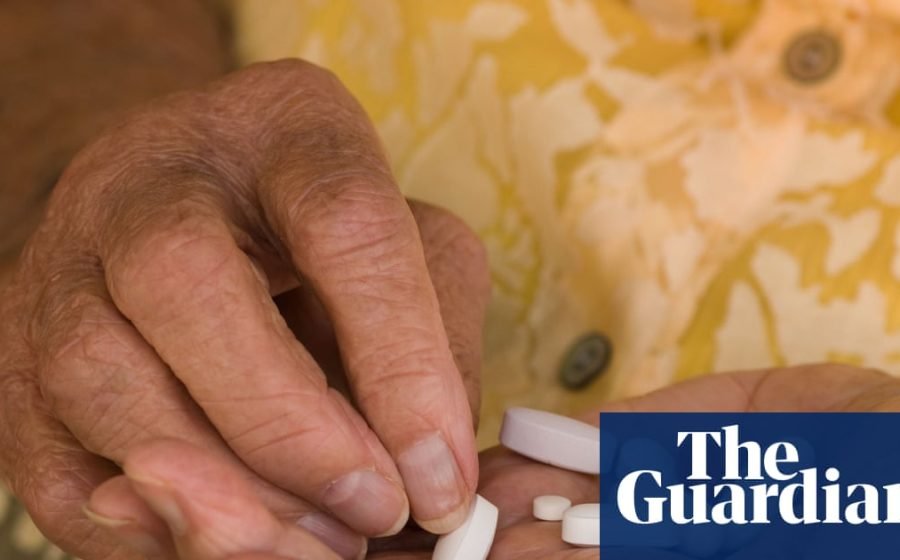 Statins can safely cut risk of heart attacks or strokes in healthy people aged over 70, world-first clinical trial shows