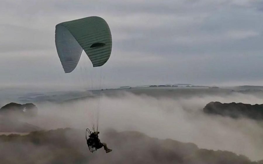 UK soldiers could get paragliders to drop behind enemy lines