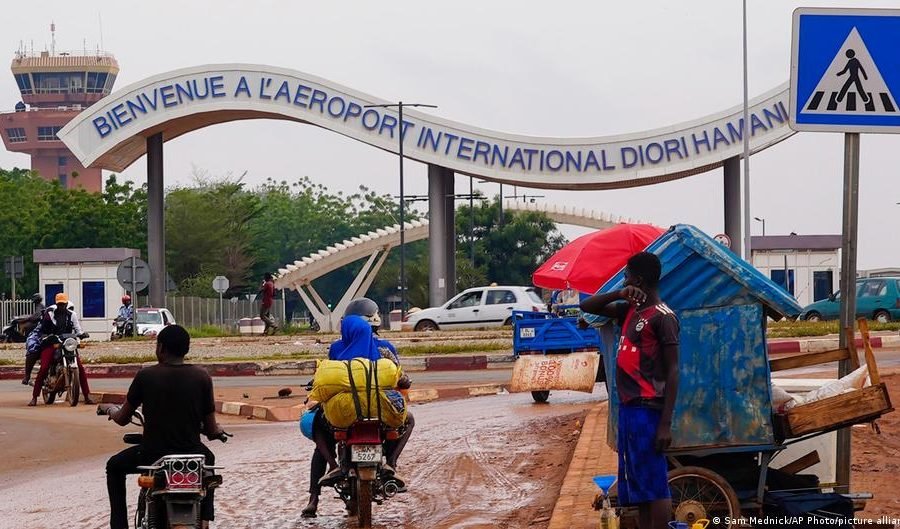 Niger: Gunfire and explosions heard in capital