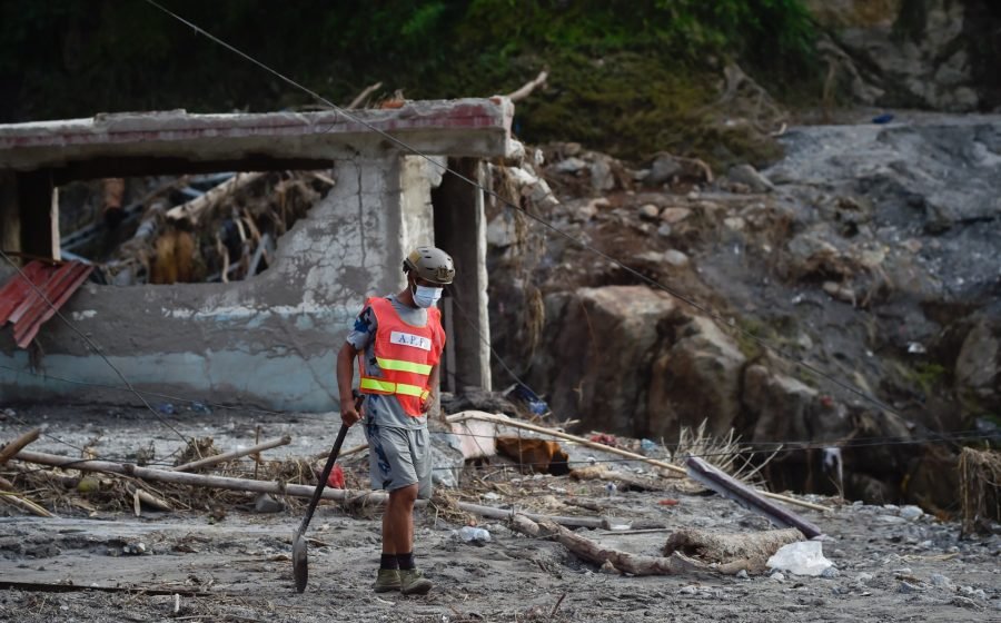 Nepal and China resume flood rescue as death toll surpasses 600