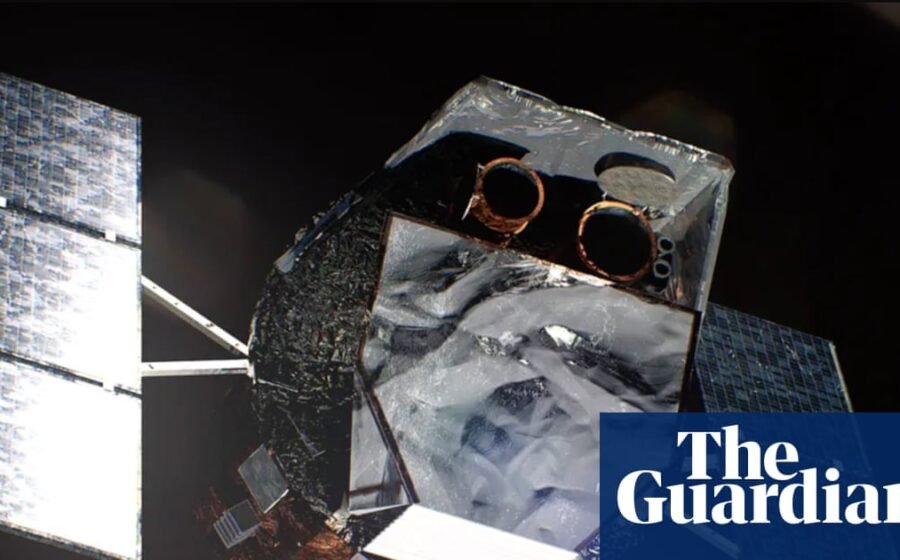 Spacecraft returns to Earth after rescue mission for ageing Nasa telescope fails
