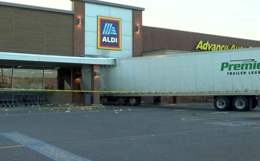 WATCH: Semi-truck crashes through Aldi in Nashville