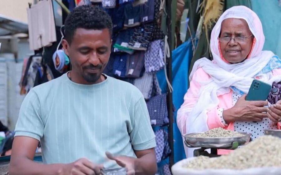Tigray capital 'out of cash' as fighting escalates, resident tells BBC