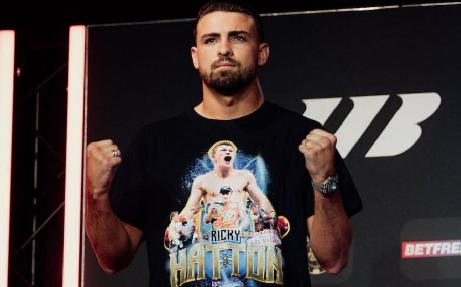 Hedges pays tribute to late trainer Hatton at weigh-in