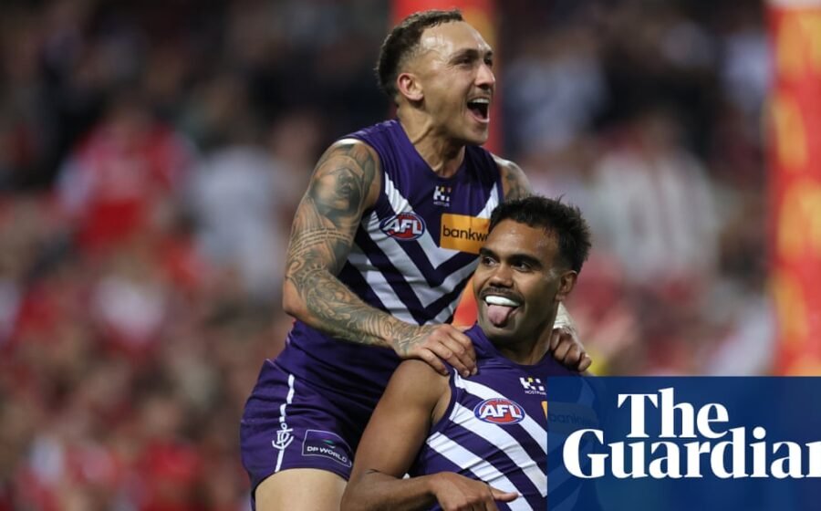 Fremantle come from the clouds to overrun Sydney and seal spot in second AFL grand final