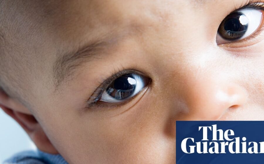 Are girls more social than boys from birth? – video