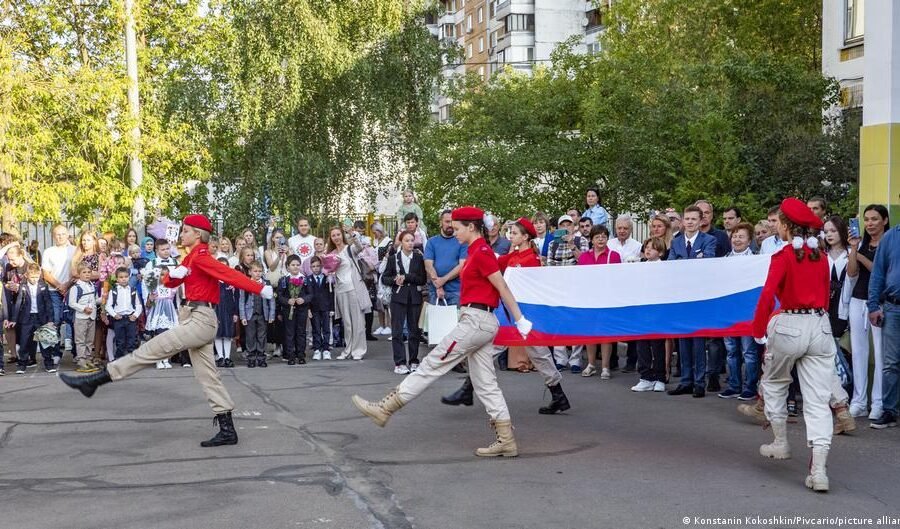 Propaganda in Russian schools prepares students to die