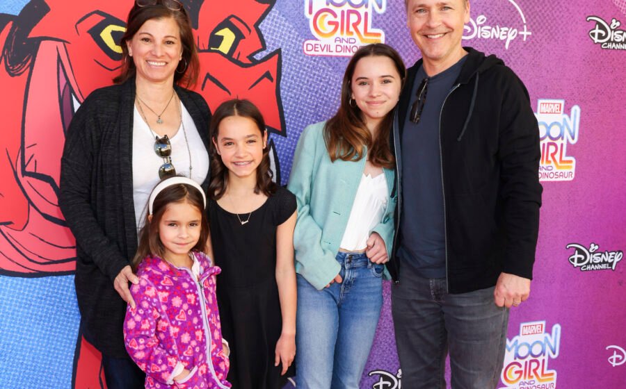 Fiona Lowe, Daughter of Chad Lowe and Kim Painter, Dies at 13