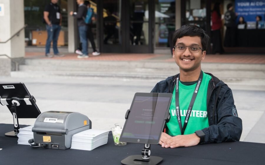 Last call: Disrupt volunteer application closes soon