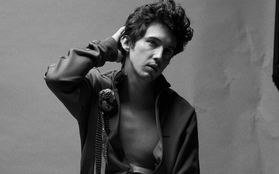 Troye Sivan, Miley, Beabadoobee, and All the Songs You Need to Know This Week