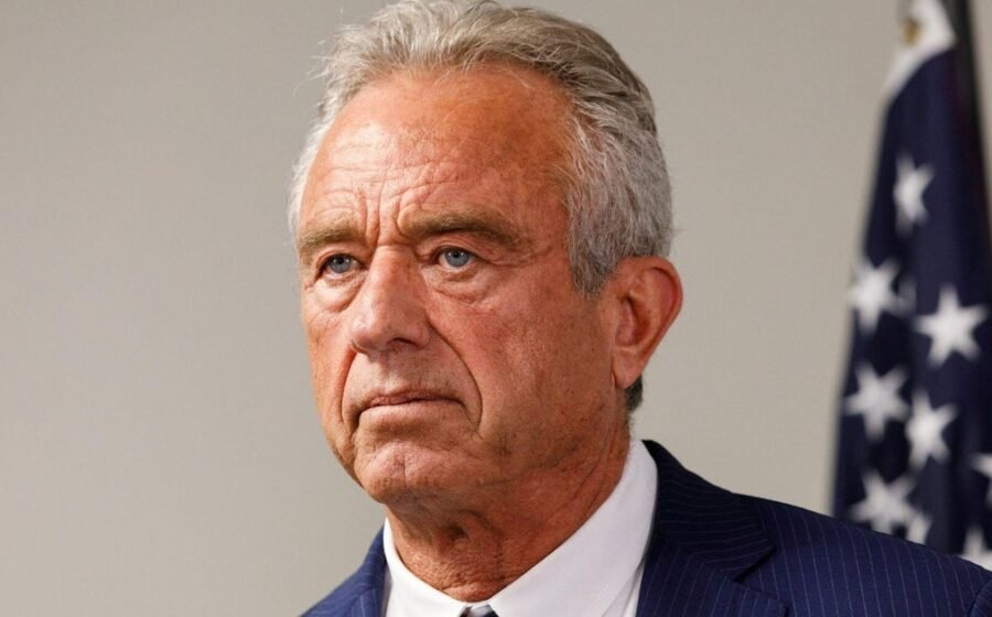 Doctor reacts to RFK Jr.'s claim that AI is "better informed" than doctors