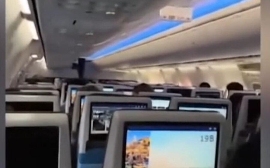 Latest on FlyDubai flight to Israel where passenger says "co-pilot tried to murder pilot"