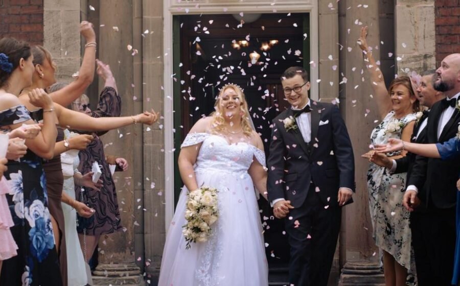 'Our wedding present left us gutted': Couple join dozens in car seller dispute