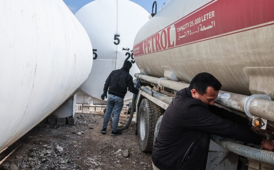 Iran war squeezes Iraq’s economy as oil revenues fall and prices rise