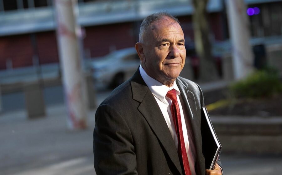 Facing 10 years in prison, ex-budget official flees U.S. by boat and plane