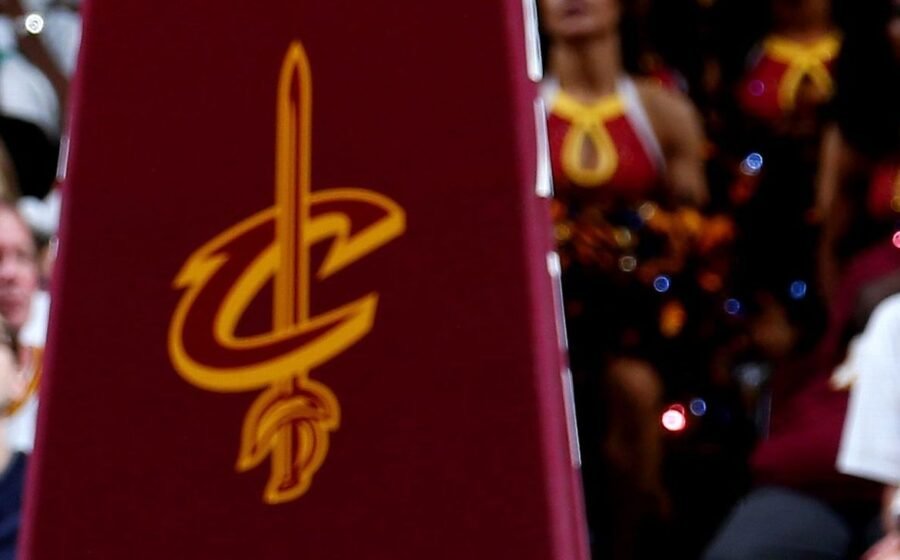 Sources: Cavaliers promoting Weems to take over GM role