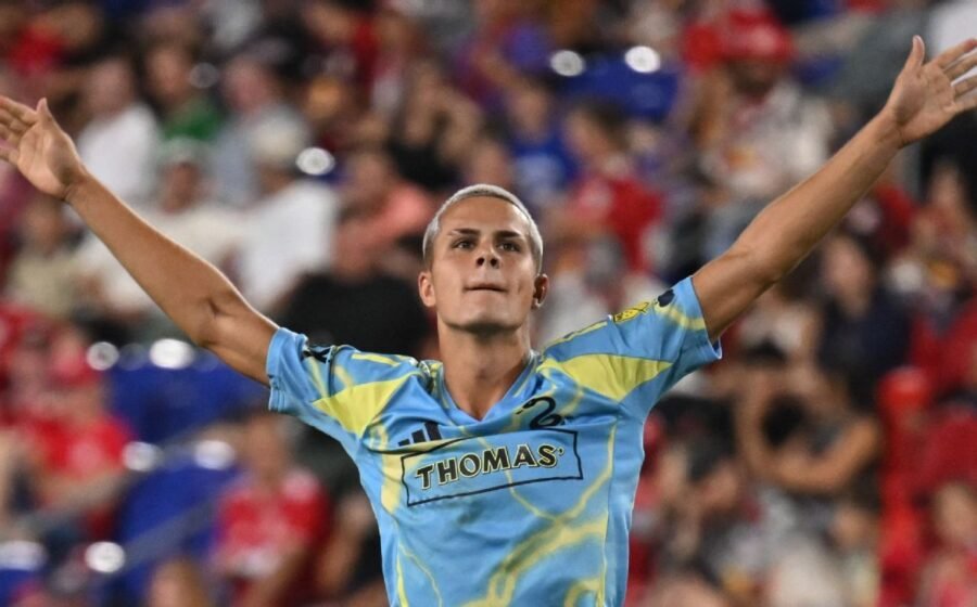 Transfer rumors, news: Real Madrid, Barcelona track Man City-bound USMNT star Sullivan