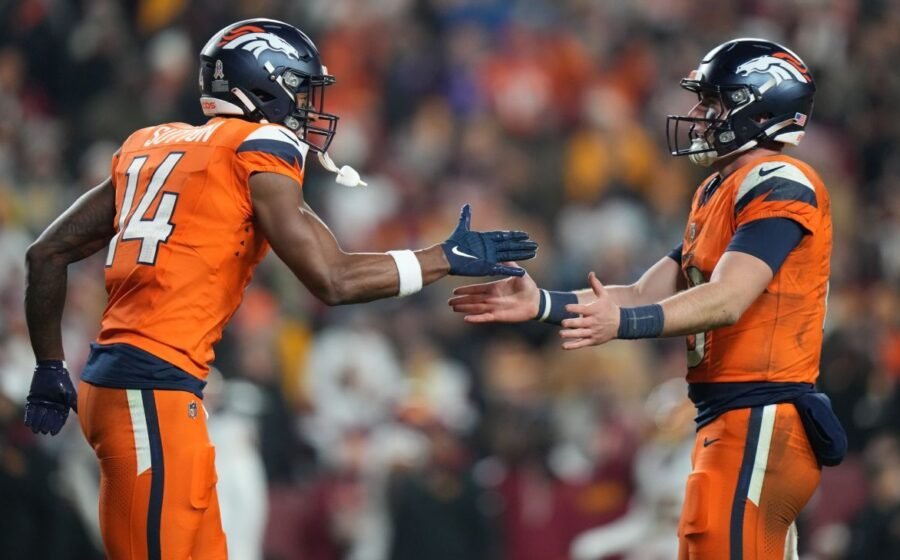 The Playbook: Shadow Reports, lineup locks and projected scores for Week 3