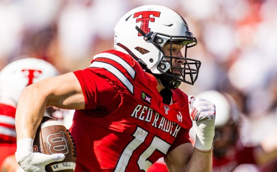Pick-12: Texas Tech player returns INTs for TDs on consecutive passes
