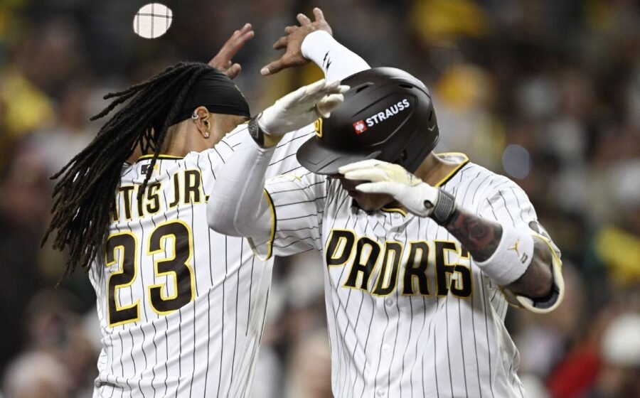 Padres pummel Cubs behind Tatis' leadoff blast, King's no-hit bid in Game 1