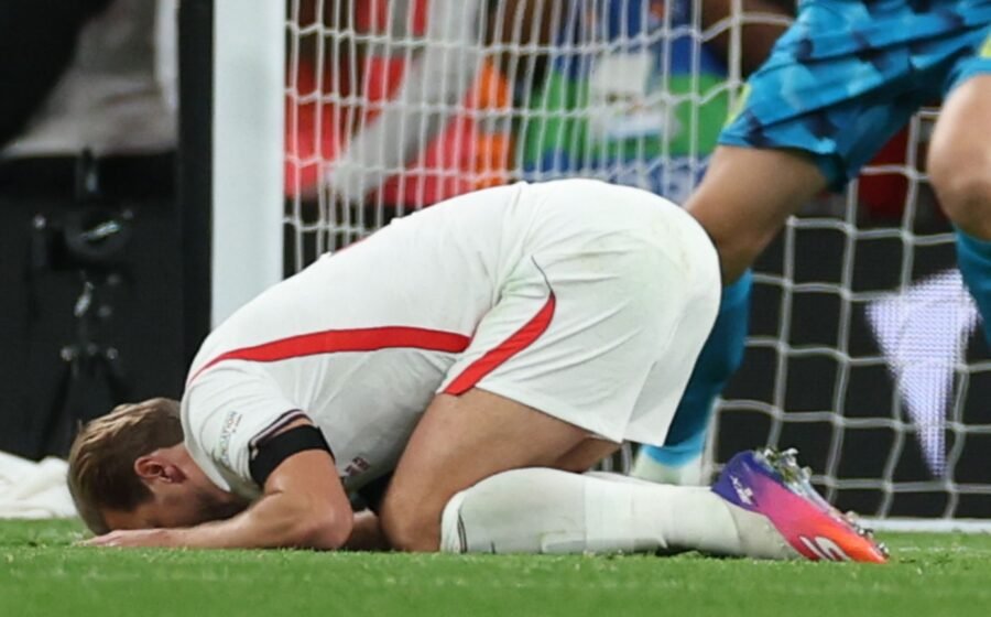 Spain show their class as errors cost England in Nations League loss