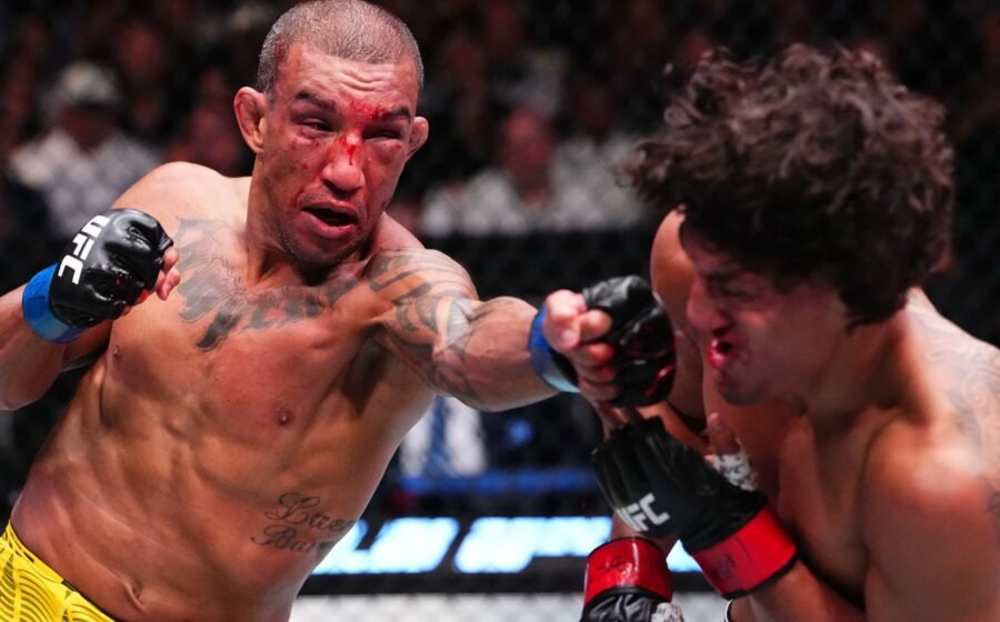 Barcelos 'stable' in hospital after losing consciousness in UFC defeat