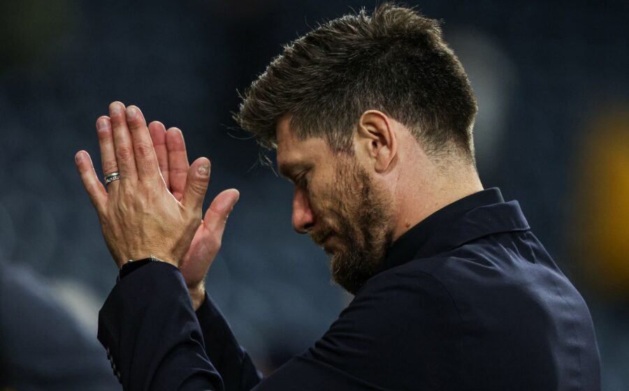 Pocognoli's 'sad' Hampden debut as he urges immediate response