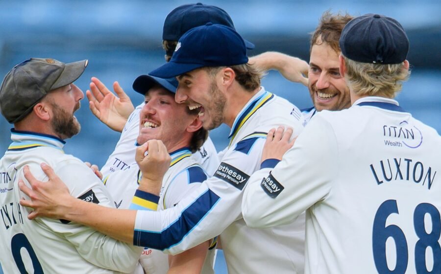 Somerset title hopes suffer major blow in Yorkshire defeat as Notts also lose