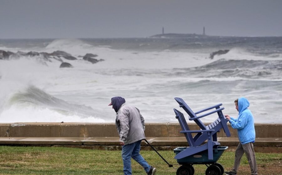 Tracking the nor'easter: State of emergency declared in New York City