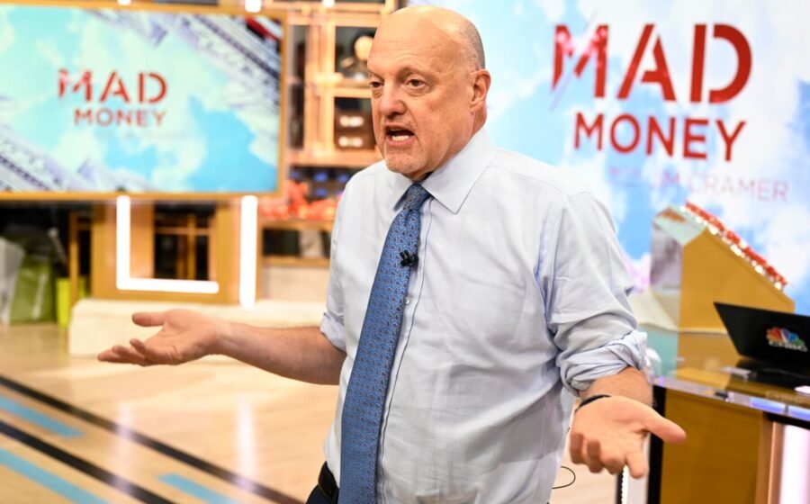 Cramer’s week ahead: Earnings kick off as banks and chipmakers face big tests