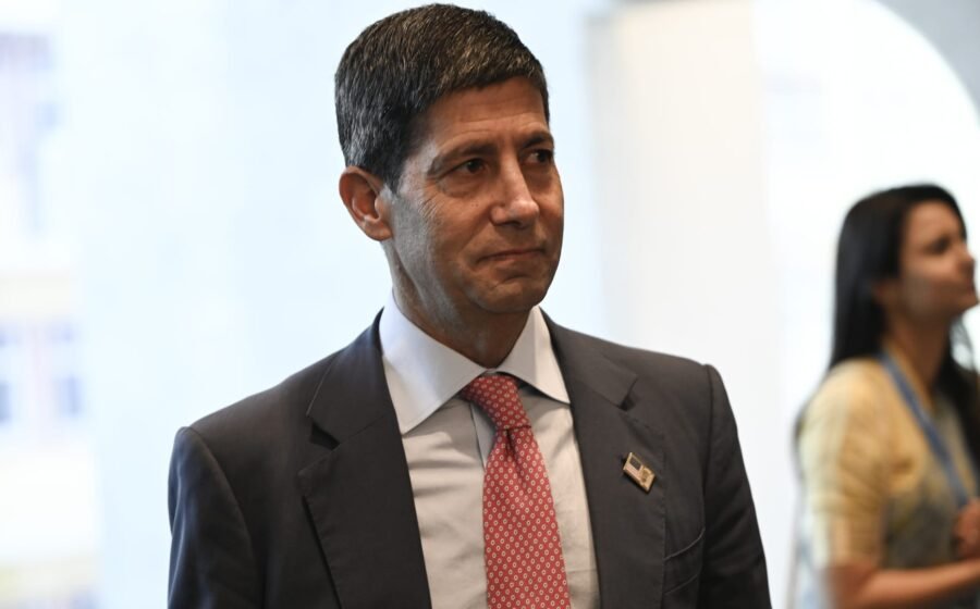 Fed's Warsh withholds Fed rate signal, praises recent global tightening with 'no free riders'