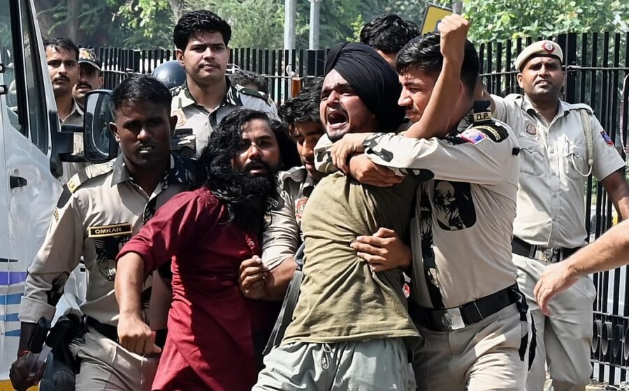Thousands detained in New Delhi as police crack down on 'cockroach' movement