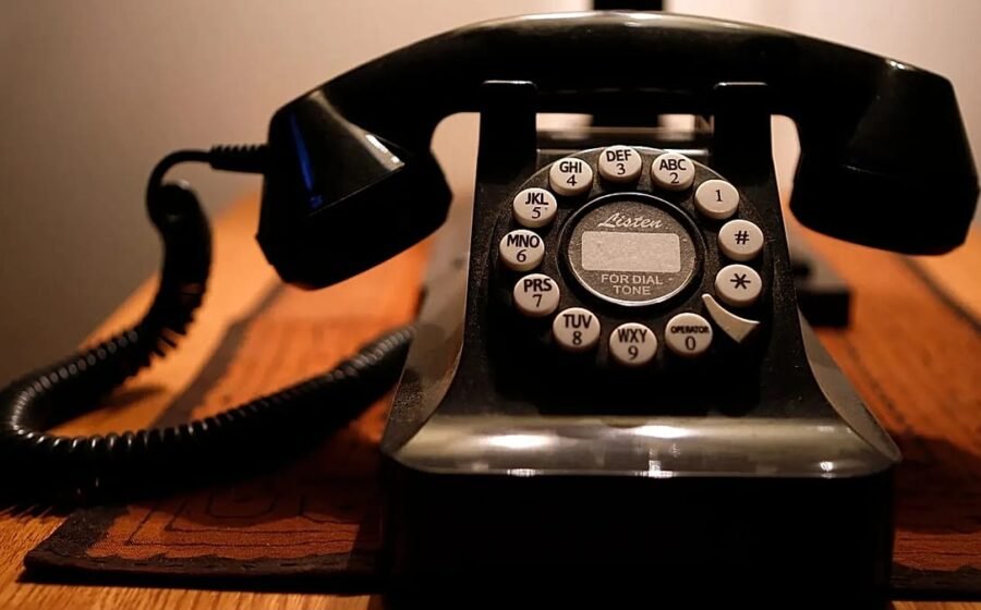 Russia’s internet shutdowns push state firms back to landline phones