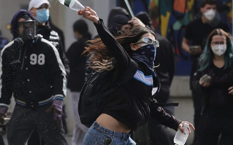 Albania: Violent protests rock Tirana for third straight day