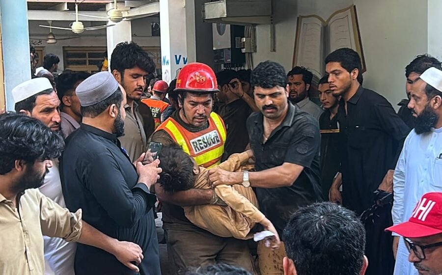 Pakistan: Classrooms reduced to rubble in deadly school disaster, at leat 32 pupils killed
