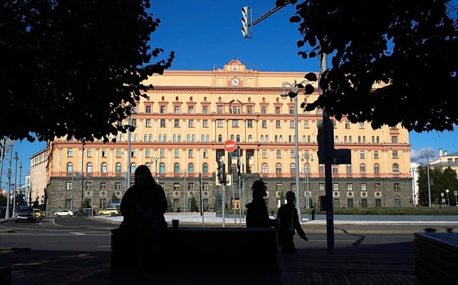 Russia detains Swedish citizen as Moscow eyes future prisoner swaps