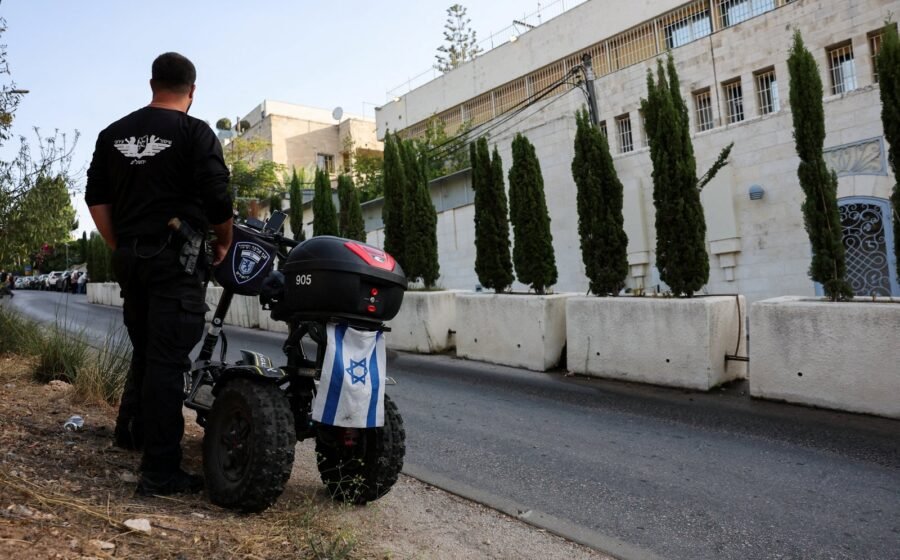 Israel to close British consulate in East Jerusalem today after sanctions on illegal West Bank settlements