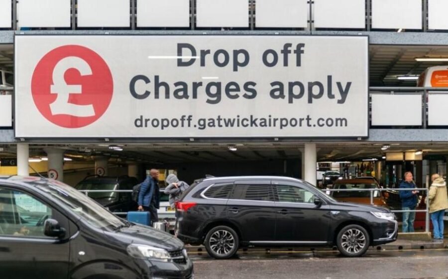 Drop-off charges at UK airports to be reviewed after sharp increase