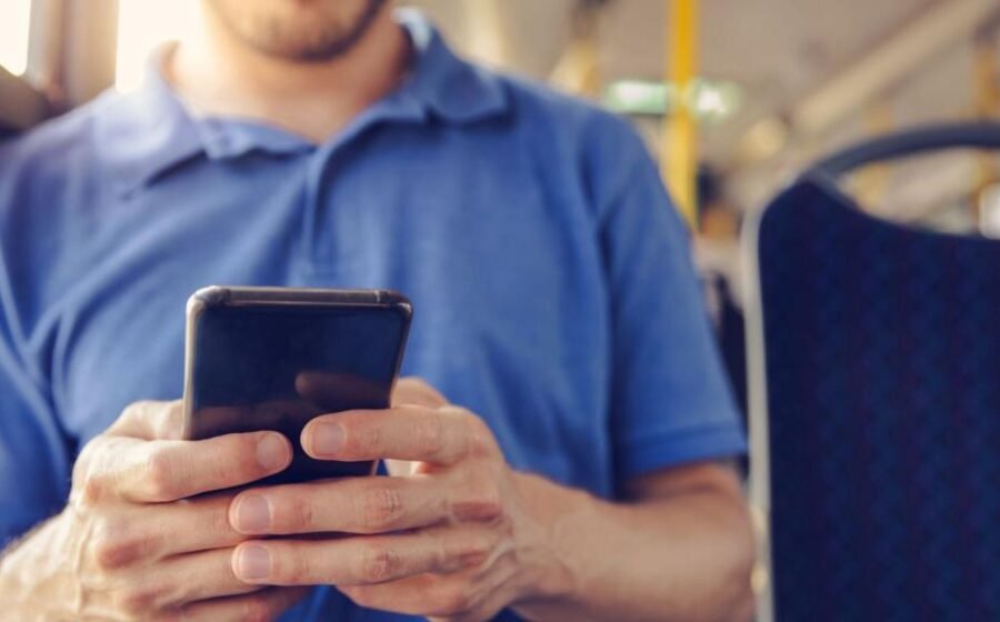 People playing loud music on buses could face £100 fine
