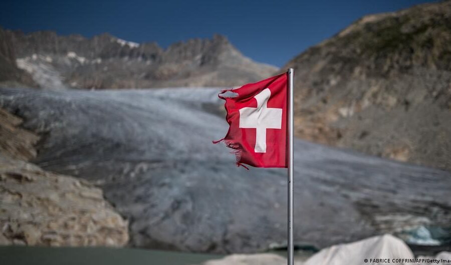 Swiss glaciers lose of more than 5% in ice volume in 2026