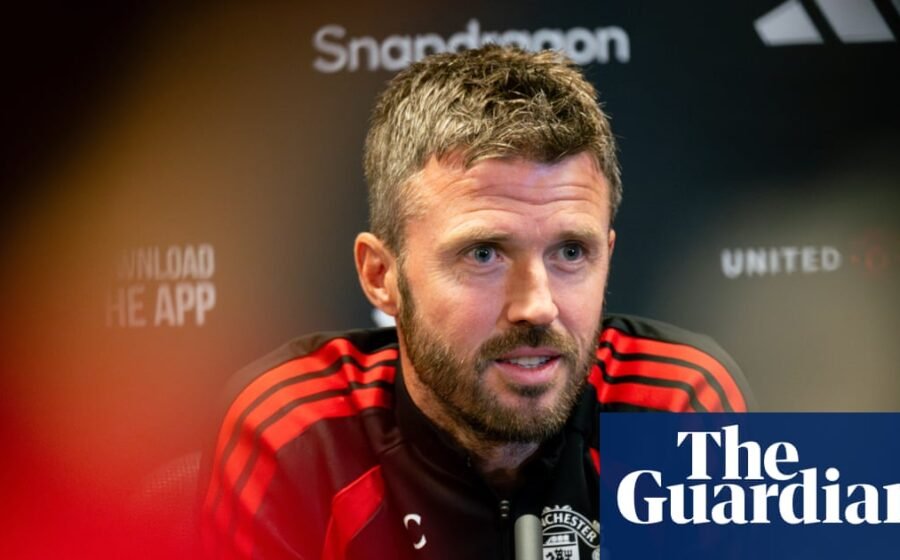 ‘It’s really not a drama’: Carrick sticks to the script after Martínez storm