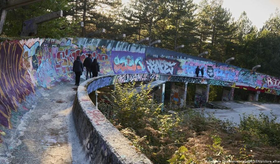 Bosnia-Herzegovina shaped by war, separatism, EU ambitions