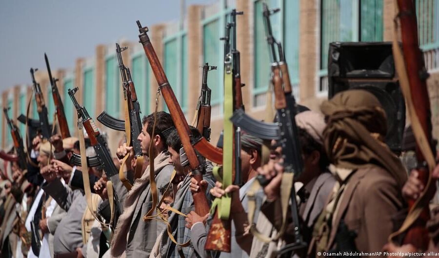 Middle East updates: Houthis target Yemen government palace in Aden