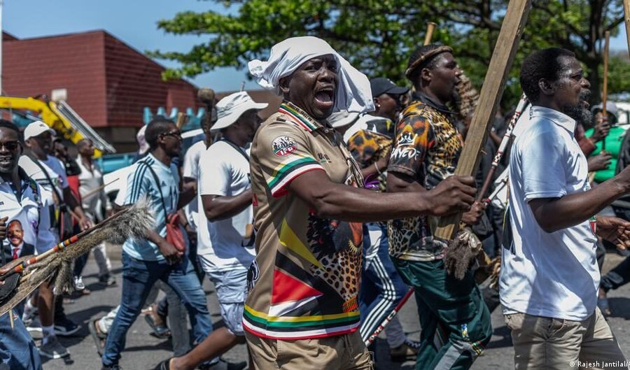 South Africa: Anti-migrant protests turn violent
