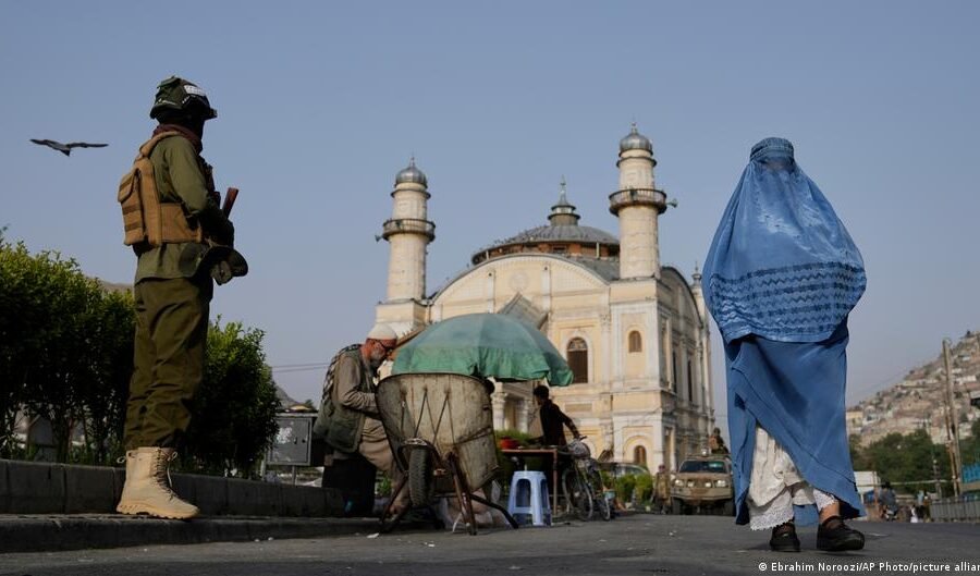 Afghan women facing arrest for dress code violations: UN