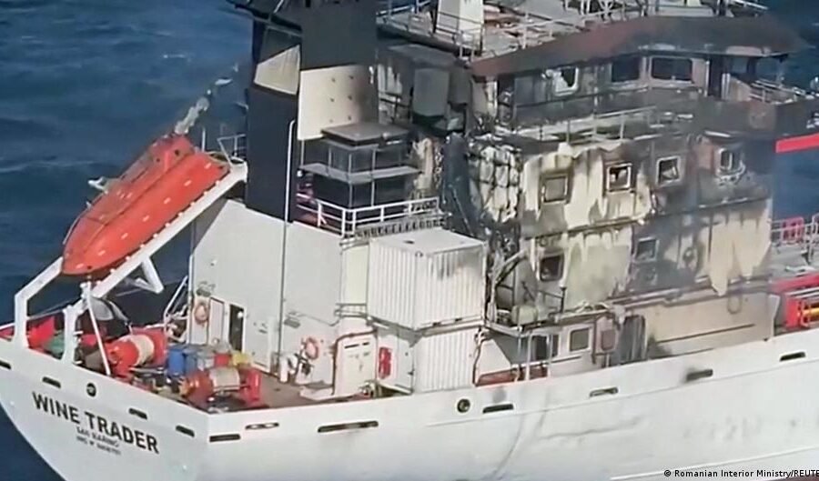 Romania: 2 ships on fire in Black Sea, 7 crew missing