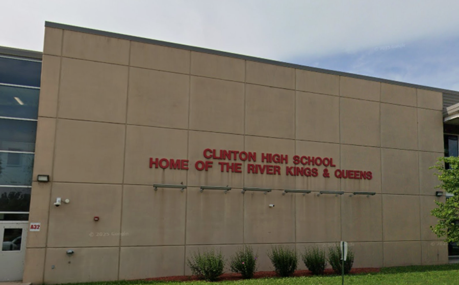 High School substitute teacher fired after offering extra credit for GoFundMe donations