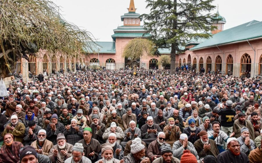 Backlash in Kashmir over proposal for uniform Friday sermons across mosques