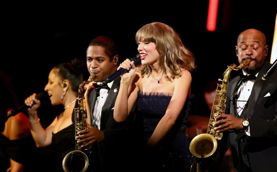 Taylor Swift Fires Up Academy Gala With Four Songs in Her First Band Performance Since the Eras Tour
