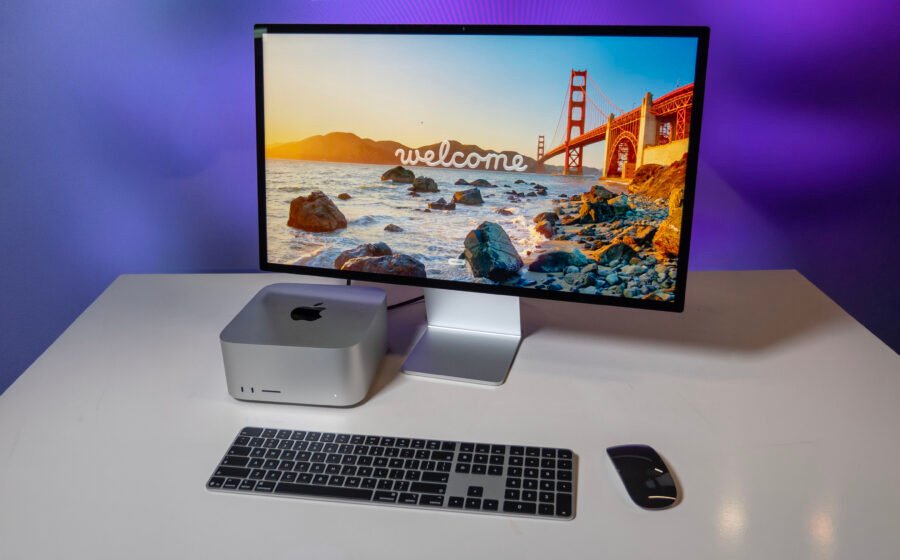 Surprise! Meta and Apple Worked Together on a New Open-Source AI Model